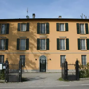 Alle Scuole Affittacamere Granarolo dellʼEmilia